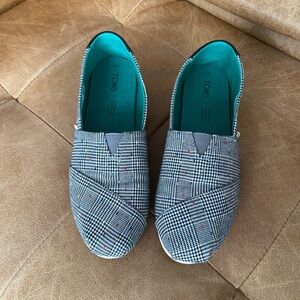 Toms Women’s Classic Black Dot Glen Plaid - size 9